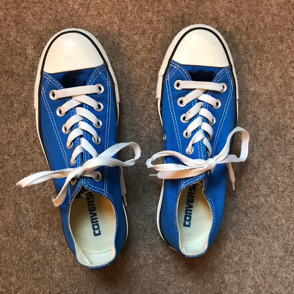 Blue converse. Size 7